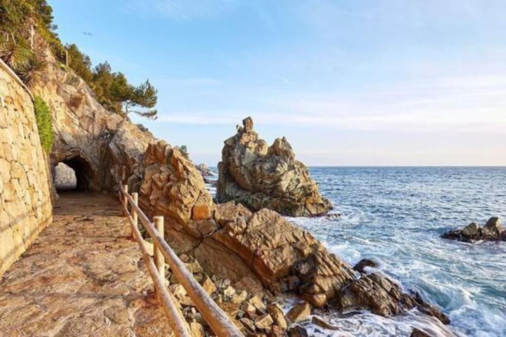 Somriu Apartament Fenals Platja Lloret de Mar Exterior photo
